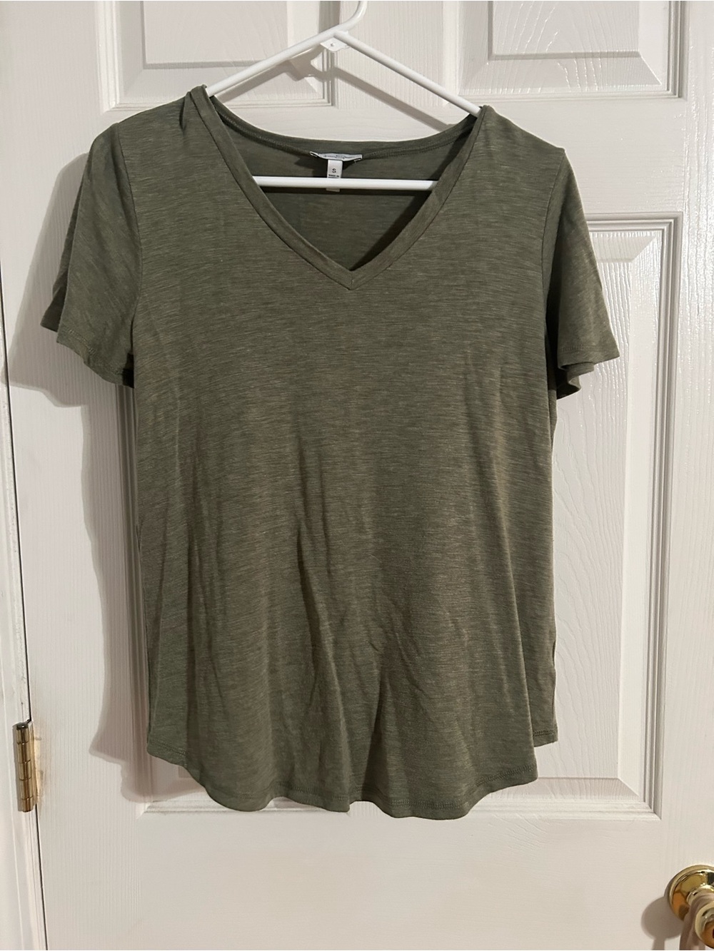 Jessica Simpson Olive Green V-Neck Short Sleeve Top